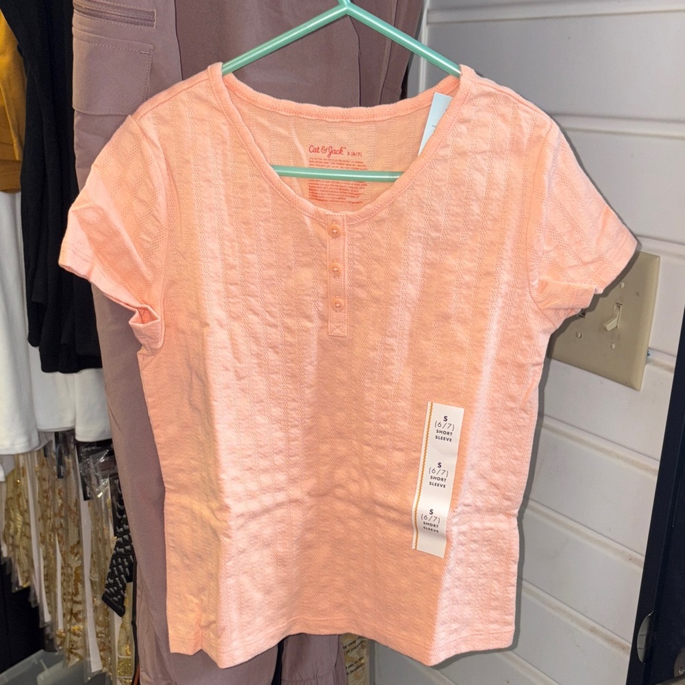 5/$10 Cat & Jack Light Coral Short Sleeve Tee